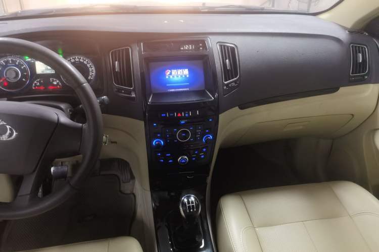 Used Geely Auto GC7 2013 1.5L Manual Luxury Model Audio And AC Panel