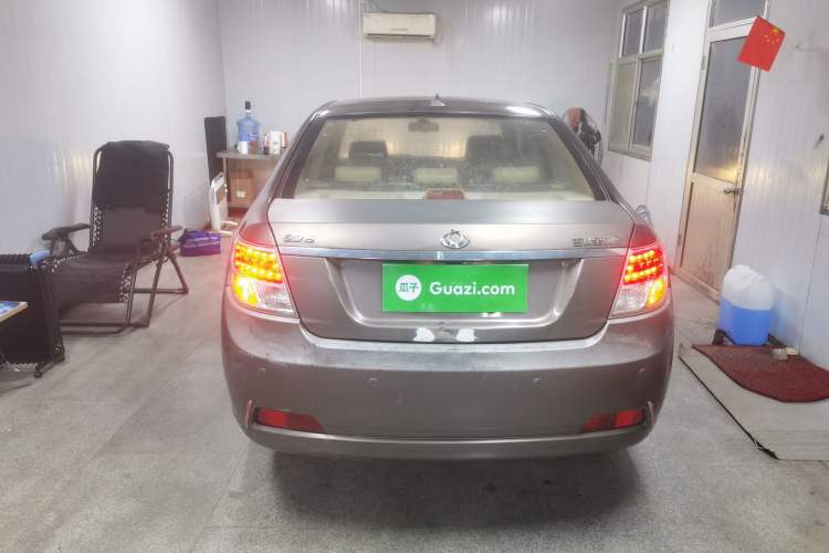 Used Geely Auto GC7 2013 1.5L Manual Luxury Model Exterior 4