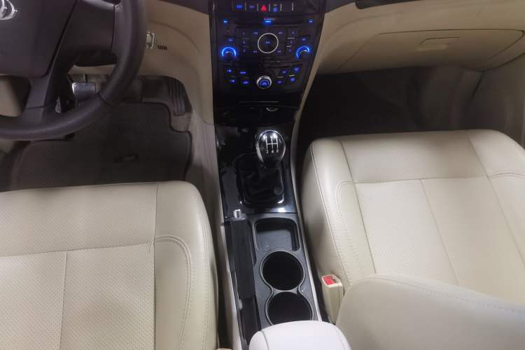 Used Geely Auto GC7 2013 1.5L Manual Luxury Model Gear Lever