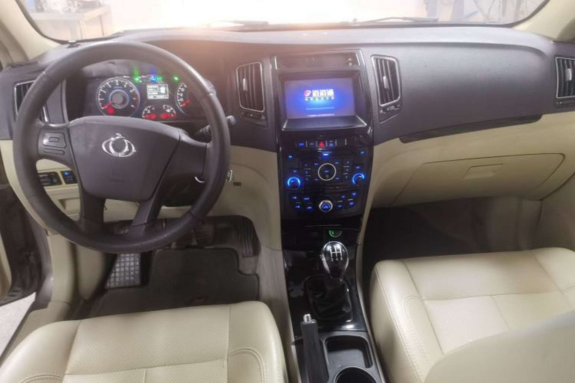 Used Geely Auto GC7 2013 1.5L Manual Luxury Model Interior 2