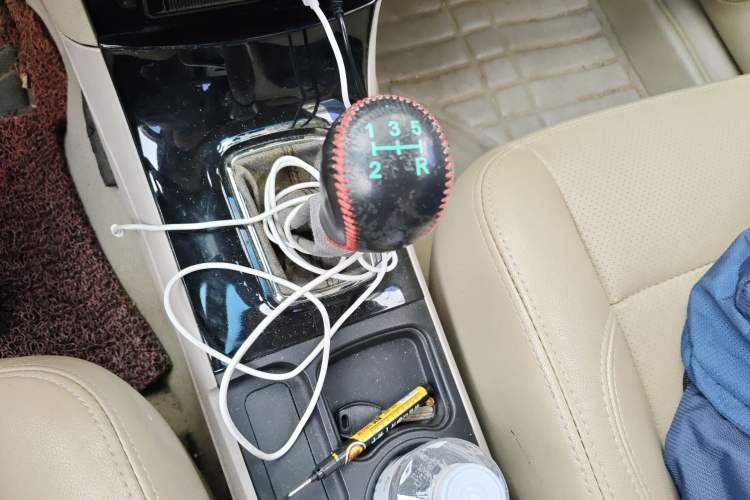 Used Geely Auto GC7 2013 1.5L Manual Luxury Model Gear Lever
