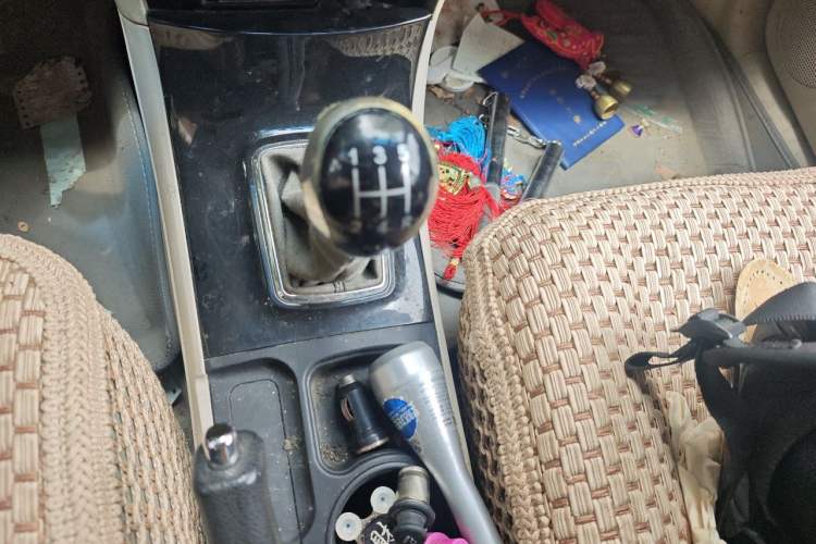 Used Geely Auto GC7 2013 1.5L Manual Comfort Model Gear Lever