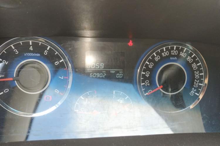 Used Geely Auto GC7 2013 1.5L Manual Comfort Model Odometer Close Up