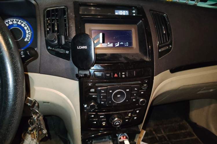 Used Geely Auto GC7 2013 1.5L Manual Luxury Model Audio And AC Panel