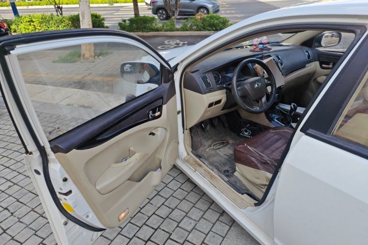 Used Geely Auto GC7 2013 1.5L Manual Luxury Model Driver Seat