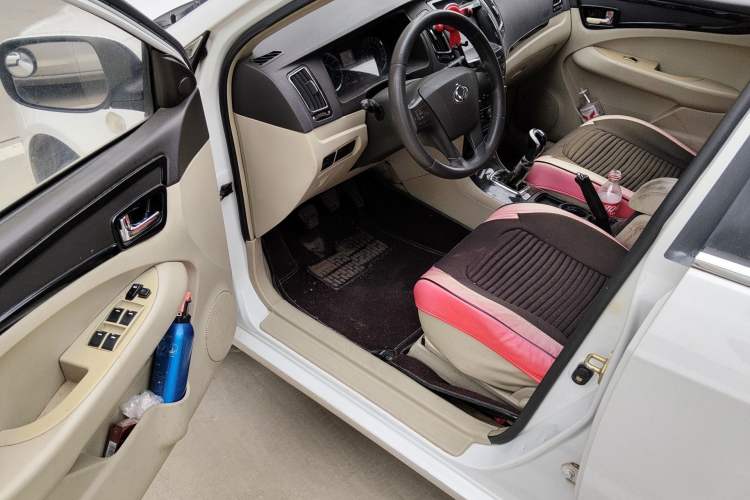 Used Geely Auto GC7 2013 1.5L Manual Luxury Model Driver Seat