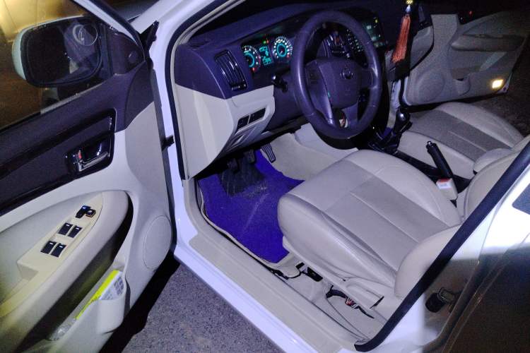 Used Geely Auto GC7 2013 1.5L Manual Luxury Model Driver Seat