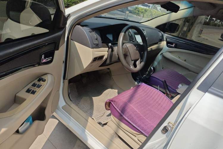 Used Geely Auto GC7 2013 1.5L Manual Luxury Model Driver Seat