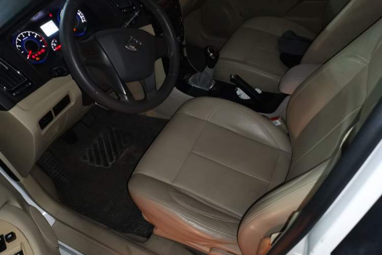 Used Geely Auto GC7 2013 1.5L Manual Luxury Model Driver Seat