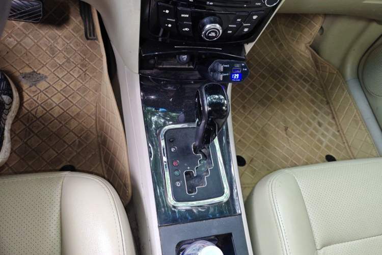 Used Geely Auto GC7 2013 1.8L Automatic Prestige Model Gear Lever