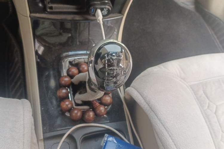 Used Geely Auto GC7 2013 1.5L Manual Luxury Model Gear Lever