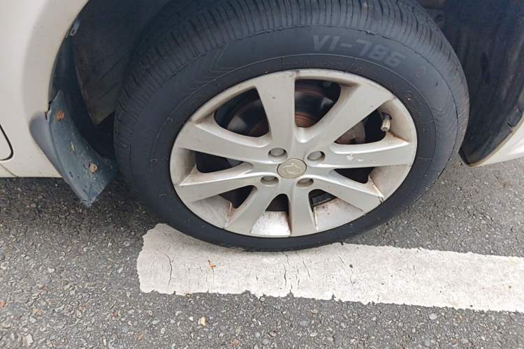 Used Geely Auto GC7 2013 1.5L Manual Luxury Model Right Front Wheel Hub
