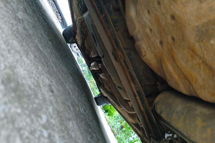 Used Geely Auto Golden Eagle 2010 Cross 1.5L Manual Standard Model Chassis Rear