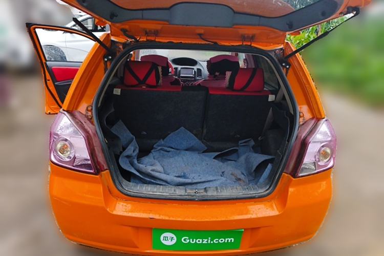 Used Geely Auto Golden Eagle 2010 Cross 1.5L Manual Standard Model Trunk