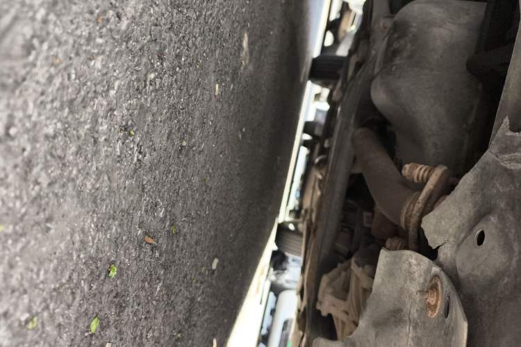 Used Geely Auto Golden Eagle 2011 Cross 1.5L Manual Standard VVT Chassis Front