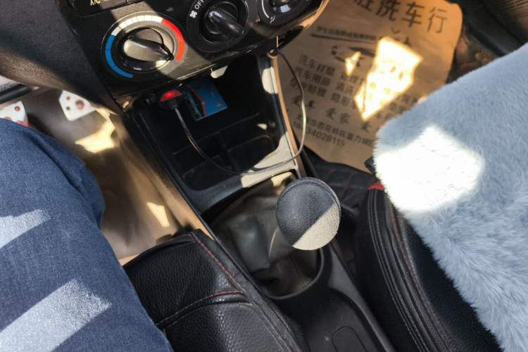 Used Geely Auto Golden Eagle 2011 Cross 1.5L Manual Standard VVT Gear Lever