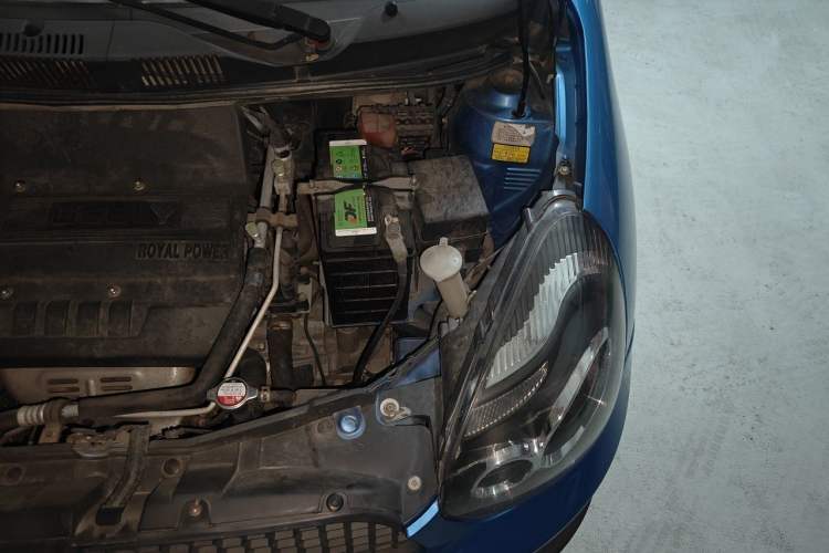 Used Geely Auto GX2 2011 1.3L Manual Luxury Edition Engine Bay Left