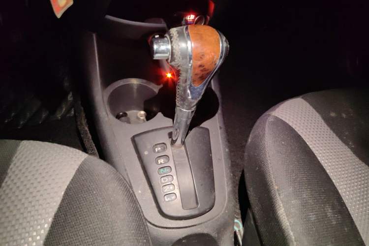Used Geely Auto GX2 2012 1.5L Automatic Standard II Gear Lever