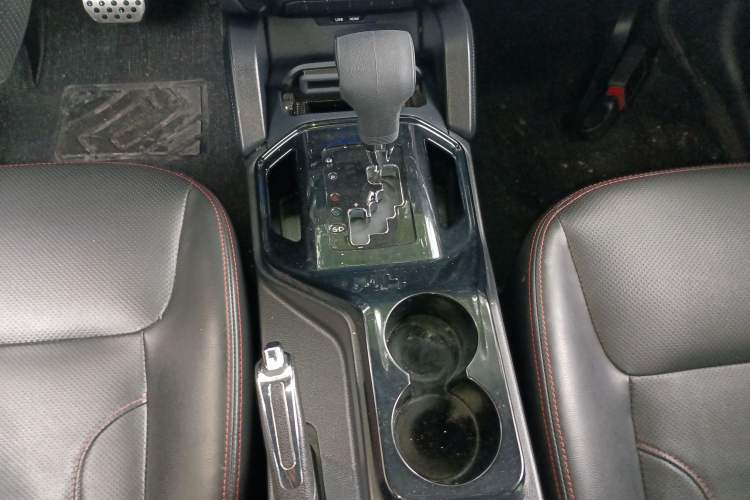 Used Geely Auto GX7 2015 Sports Edition 2.0L Automatic Prestige Model Gear Lever