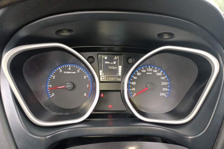 Used Geely Auto GX7 2015 Sports Edition 2.0L Automatic Prestige Model Instrument Cluster