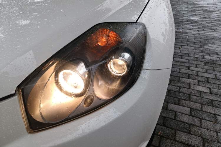 Used Geely Auto GX7 2015 Sports Edition 2.0L Automatic Prestige Model Left Front Headlight