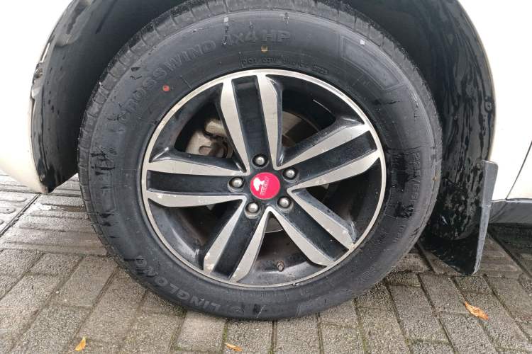 Used Geely Auto GX7 2015 Sports Edition 2.0L Automatic Prestige Model Left Front Wheel Hub