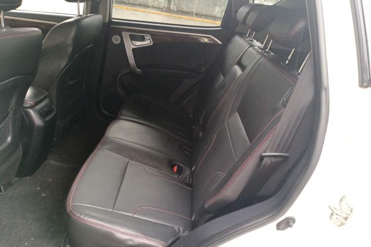 Used Geely Auto GX7 2015 Sports Edition 2.0L Automatic Prestige Model Left Rear Seat