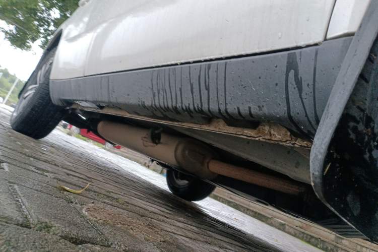 Used Geely Auto GX7 2015 Sports Edition 2.0L Automatic Prestige Model Right Side Sill