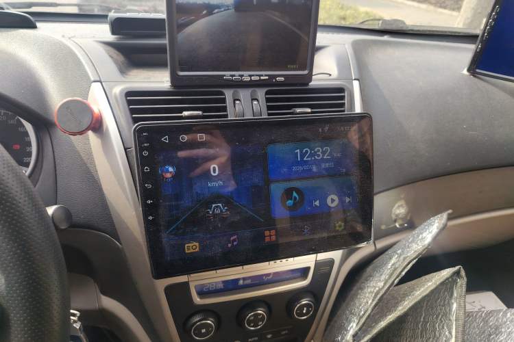 Used Geely Auto GX7 2012 1.8L Manual Elite Model Audio And AC Panel