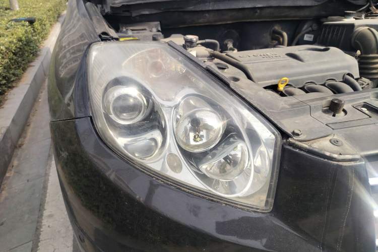Used Geely Auto GX7 2012 1.8L Manual Elite Model Right Front Headlight