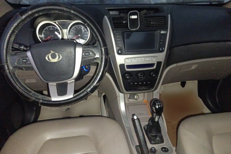 Used Geely Auto GX7 2012 1.8L Manual Comfort Version Center Console