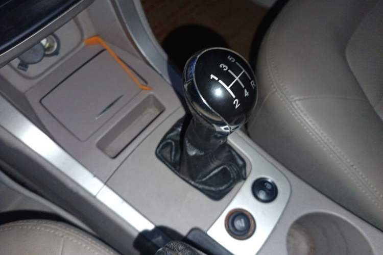 Used Geely Auto GX7 2012 1.8L Manual Comfort Version Gear Lever