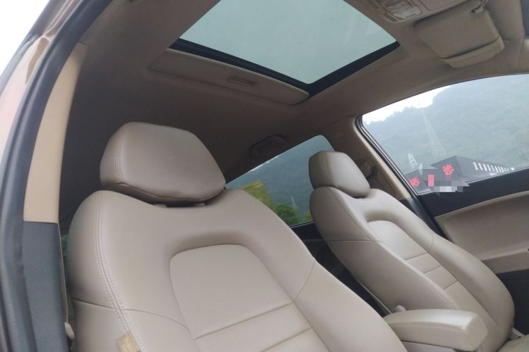 Used Geely Auto GX7 2012 1.8L Manual Executive Edition Interior 11
