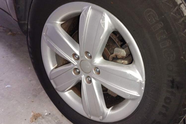 Used Geely Auto GX7 2012 1.8L Manual Comfort Version Right Front Wheel Hub