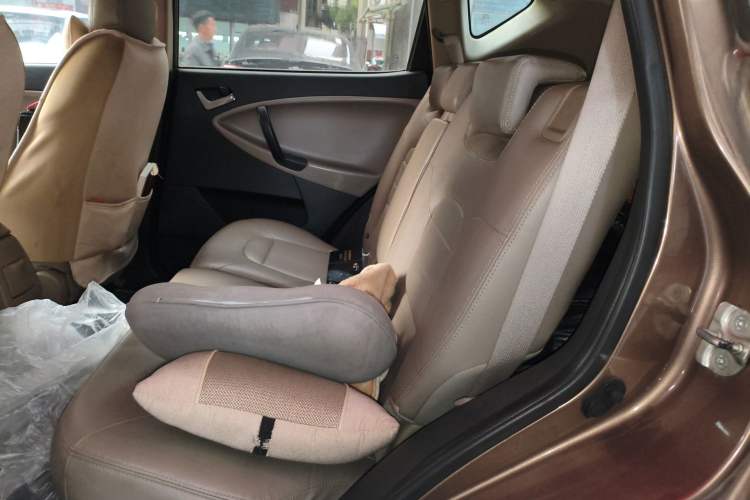 Used Geely Auto GX7 2012 1.8L Manual Elite Model Left Rear Seat