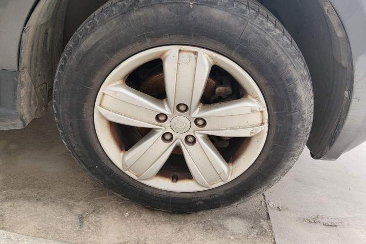 Used Geely Auto GX7  Right Front Wheel Hub