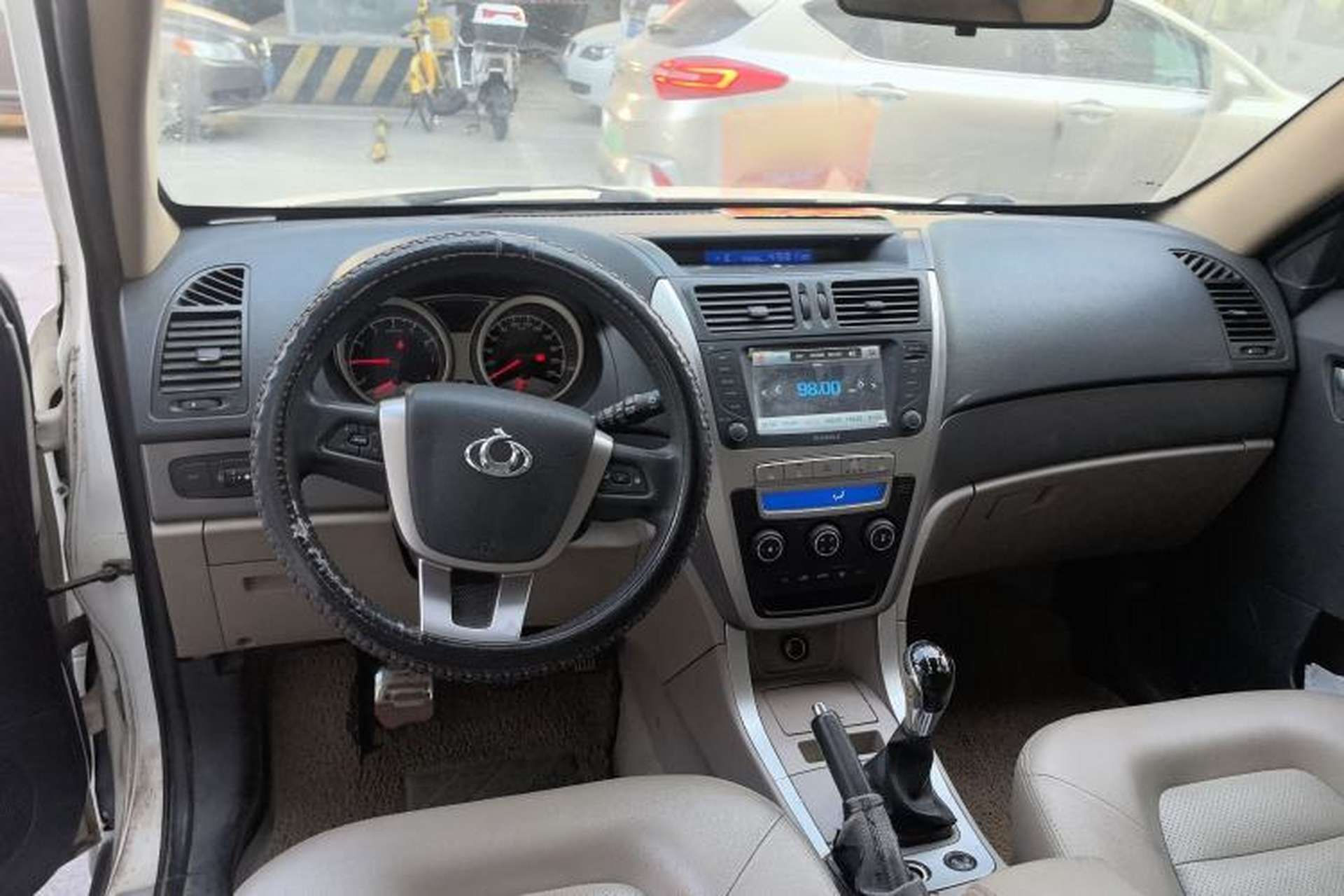 Used Geely Auto GX7 2012 1.8L Manual Executive Edition Center Console