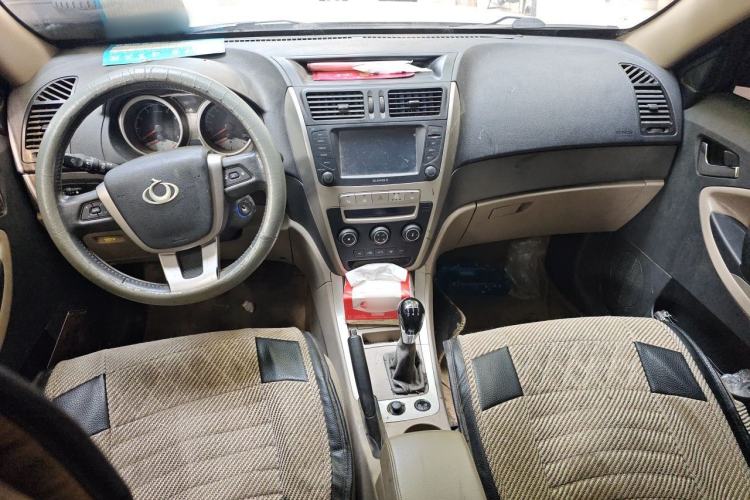 Used Geely Auto GX7 2012 1.8L Manual Executive Edition Center Console