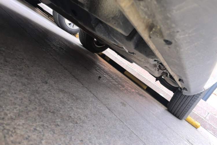 Used Geely Auto GX7 2012 1.8L Manual Executive Edition Chassis Front Left