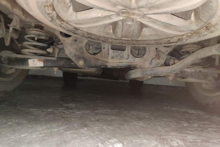 Used Geely Auto GX7 2012 1.8L Manual Elite Model Chassis Rear