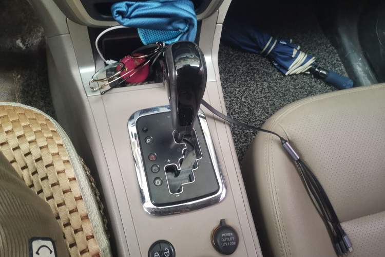 Used Geely Auto GX7 2012 2.4L Automatic Executive Version Gear Lever