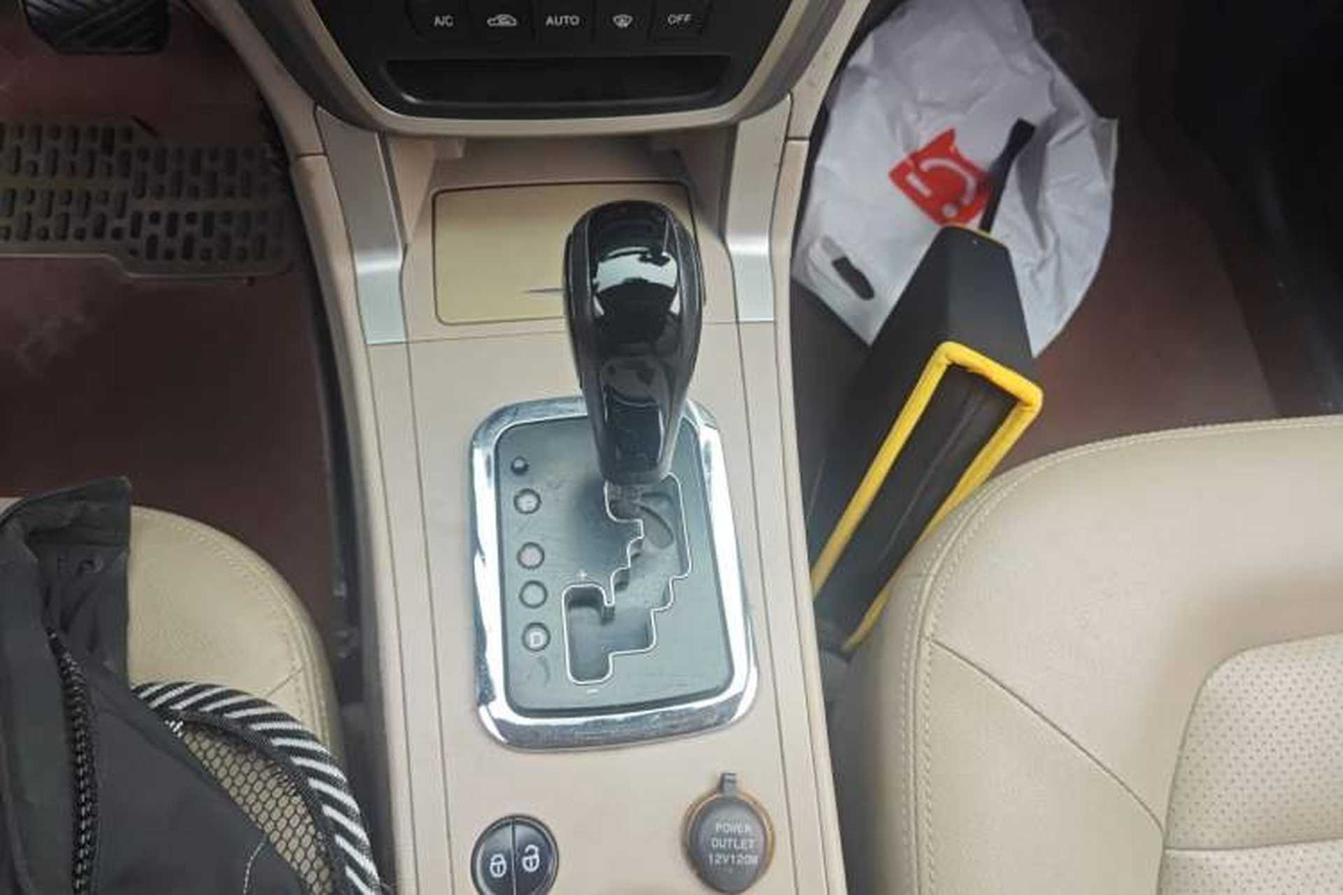 Used Geely Auto GX7 2012 2.4L Automatic Executive Version Gear Lever