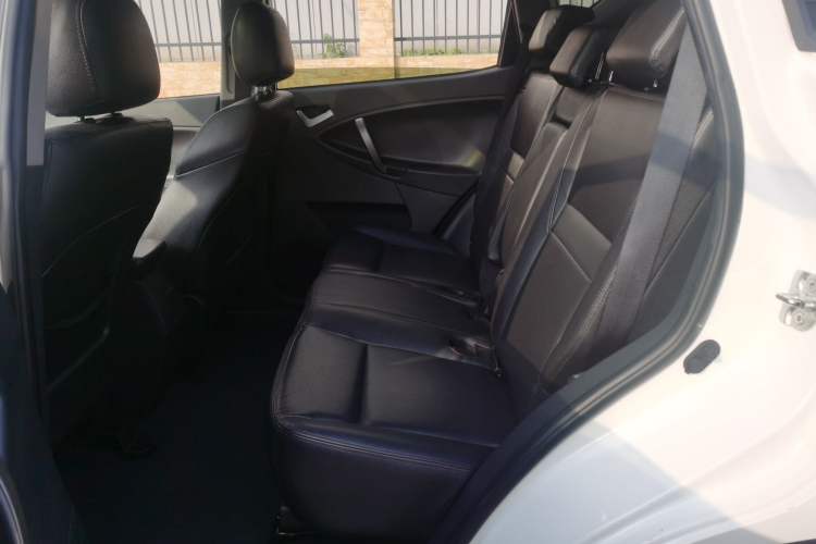 Used Geely Auto GX7 2012 1.8L Manual Elite Model Interior 1