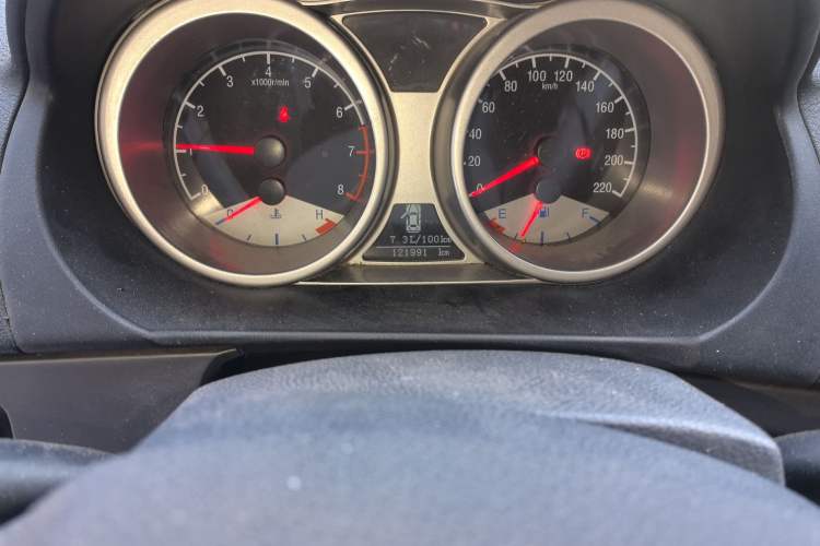 Used Geely Auto GX7 2012 1.8L Manual Executive Edition Odometer Close Up