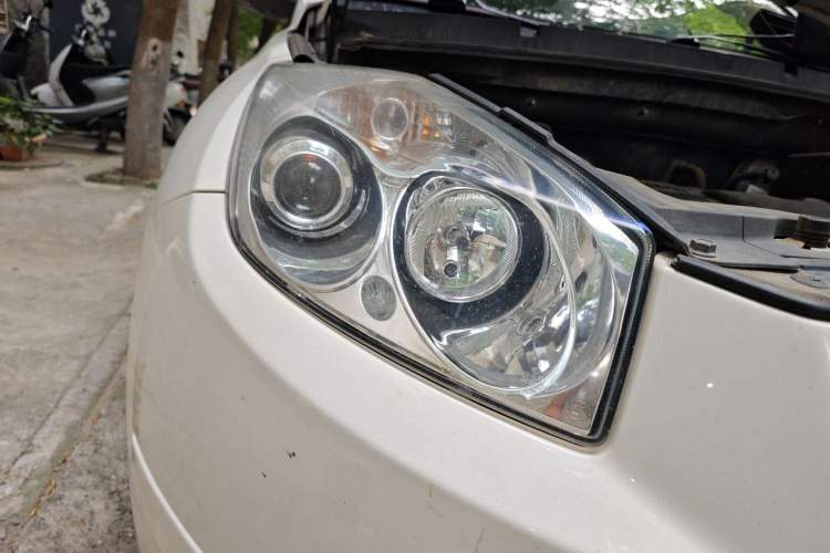 Used Geely Auto GX7 2012 1.8L Manual Executive Edition Right Front Headlight