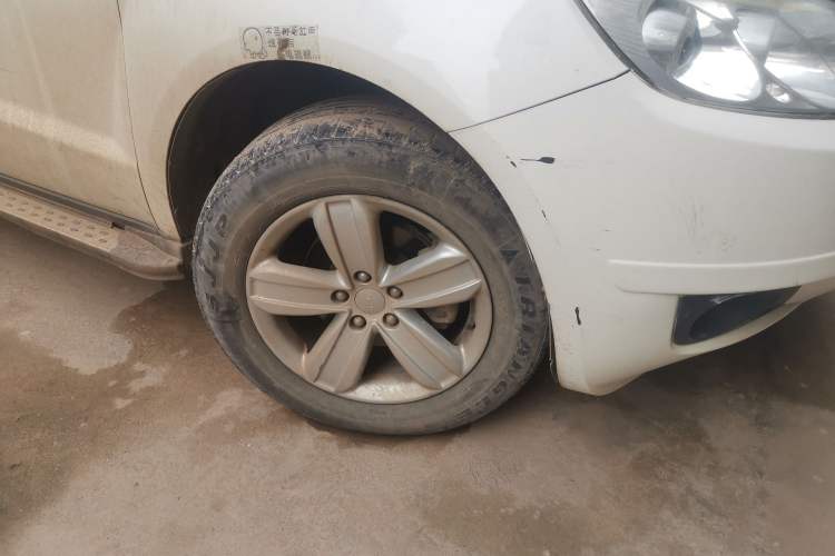 Used Geely Auto GX7 2012 2.4L Automatic Executive Version Right Front Wheel Hub