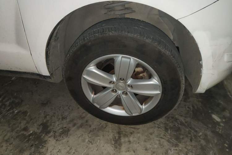 Used Geely Auto GX7 2012 1.8L Manual Elite Model Right Front Wheel Hub
