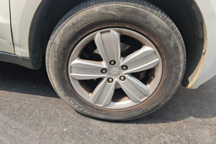 Used Geely Auto GX7 2012 1.8L Manual Executive Edition Right Front Wheel Hub