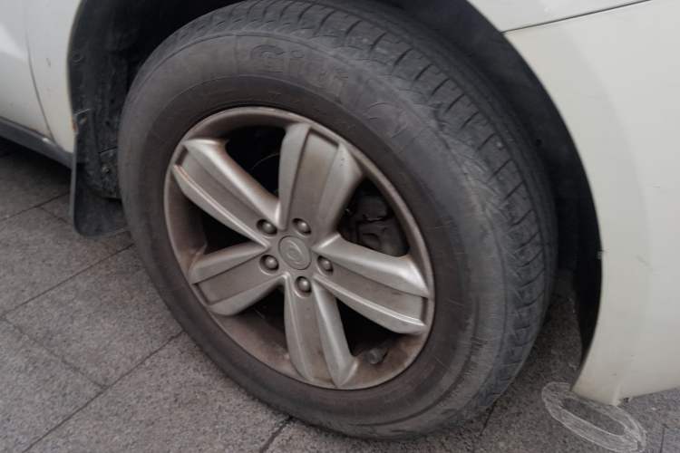Used Geely Auto GX7 2012 1.8L Manual Executive Edition Right Front Wheel Hub