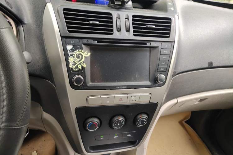 Used Geely Auto GX7 2012 1.8L Manual Comfort Version Audio And AC Panel
